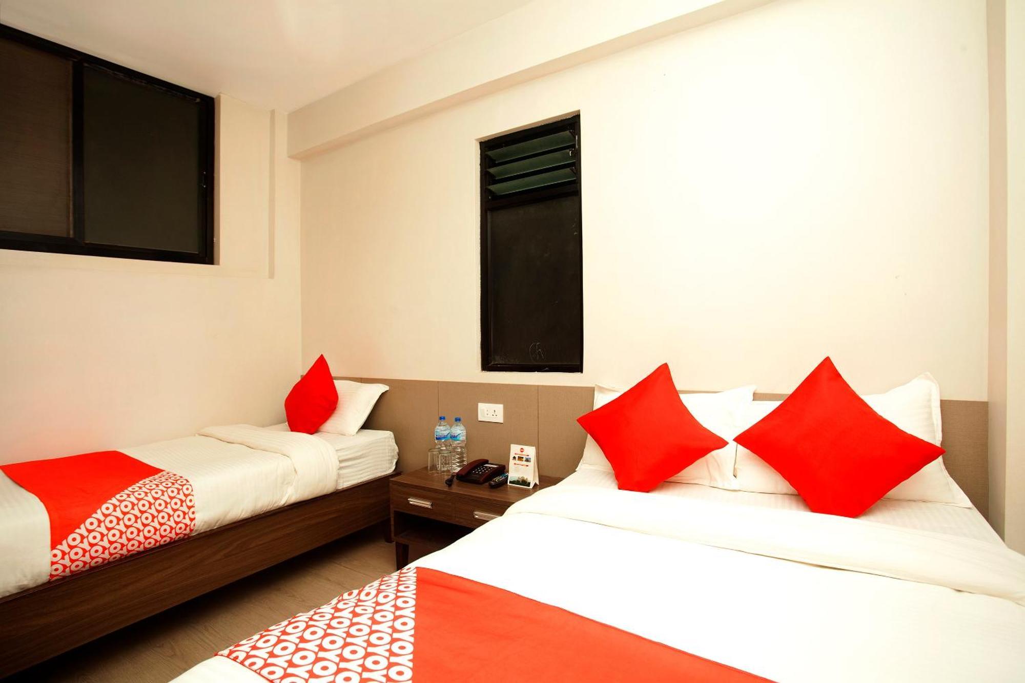 Oyo 626 Hotel Himchuli Kathmandu Buitenkant foto