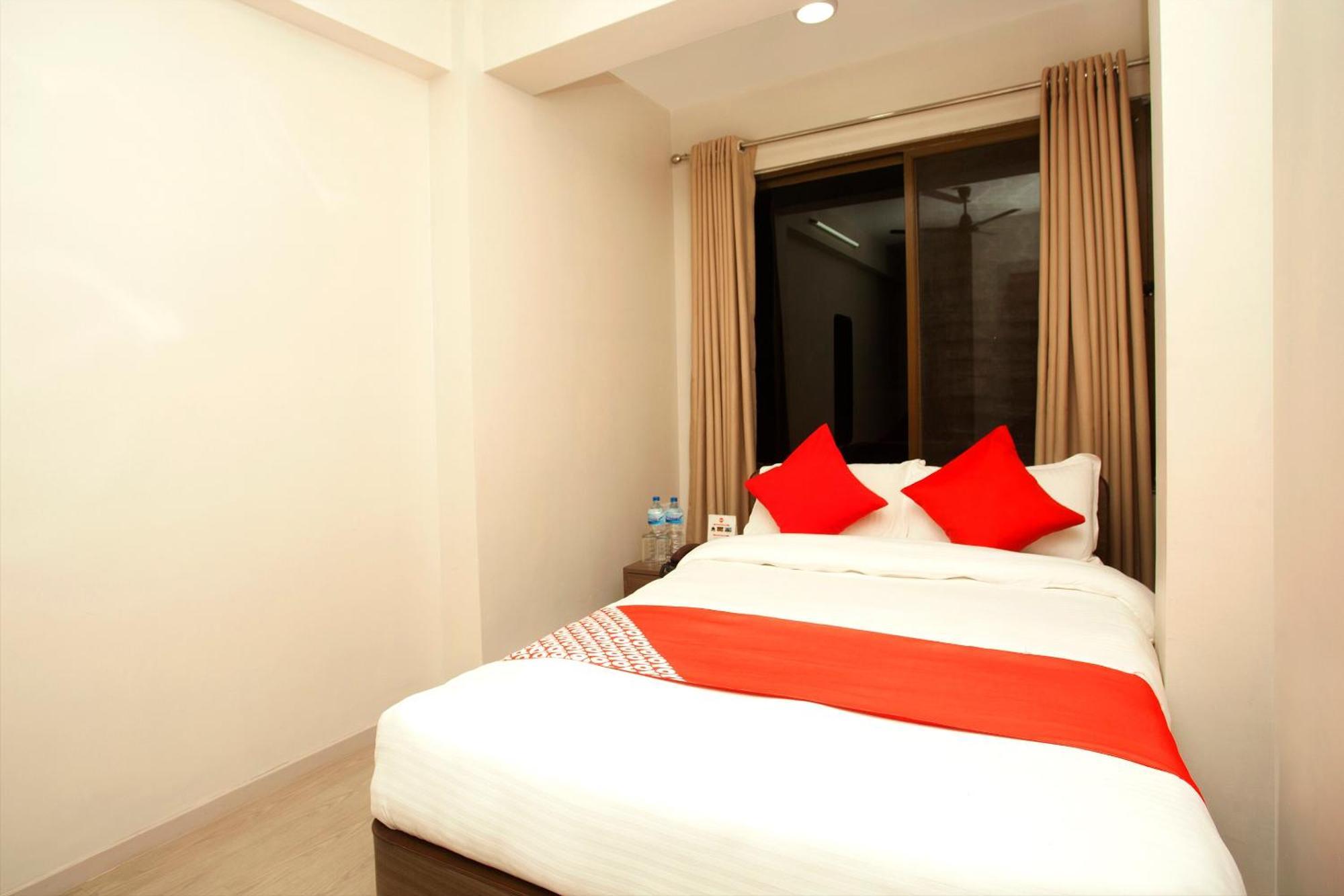 Oyo 626 Hotel Himchuli Kathmandu Buitenkant foto