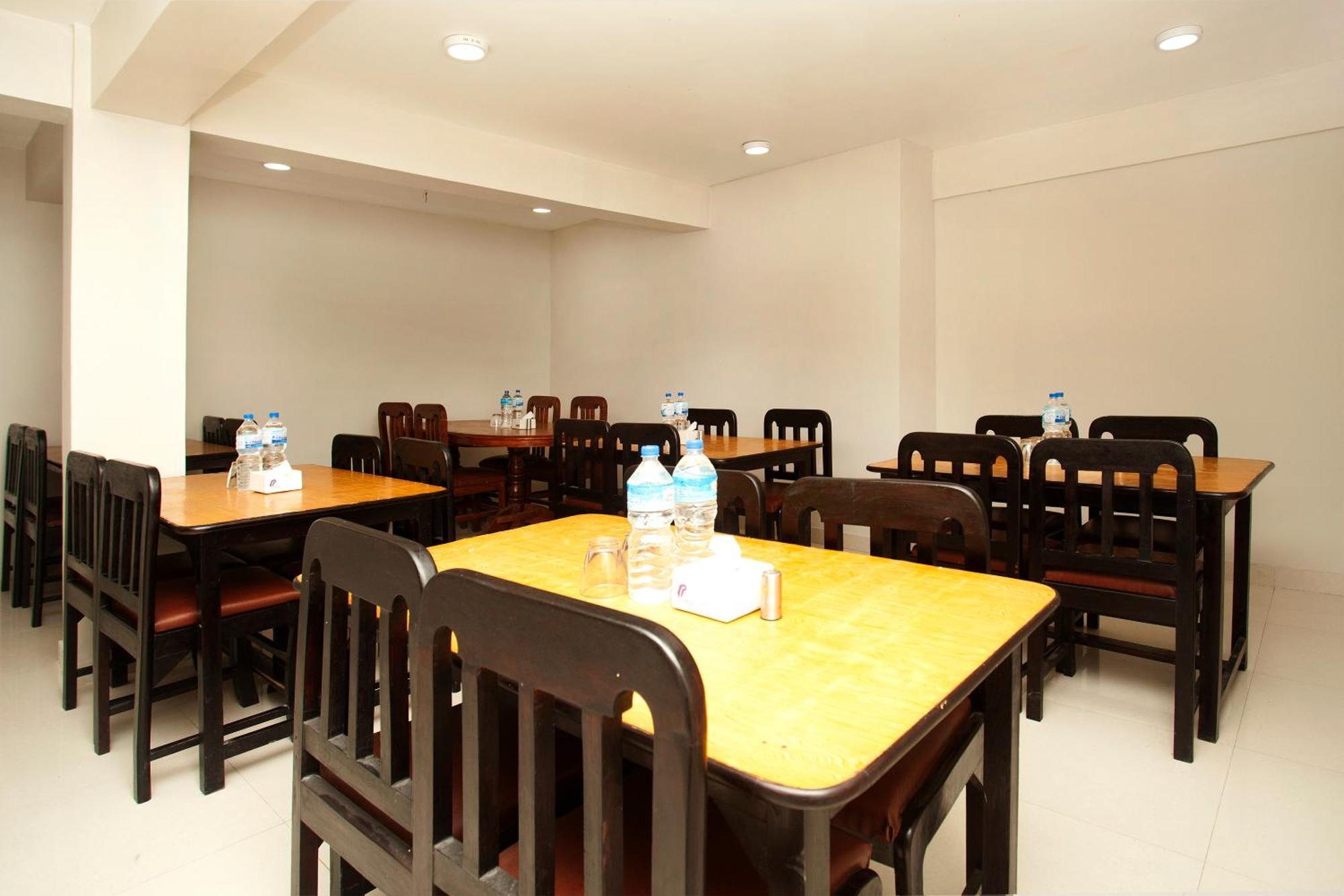 Oyo 626 Hotel Himchuli Kathmandu Buitenkant foto